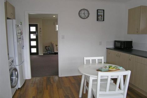 Photo of property in 2/1133 Fergusson Drive, Clouston Park, Upper Hutt, 5018