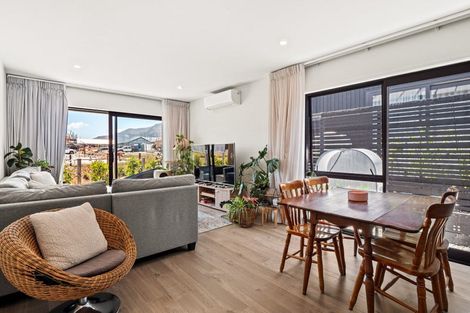 Photo of property in 12 Inder Street, Jacks Point, 9371