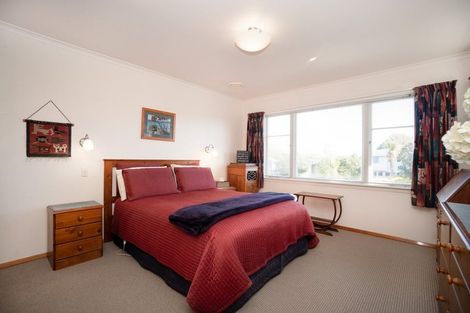 Photo of property in 8 Swansea Street, Hokowhitu, Palmerston North, 4410
