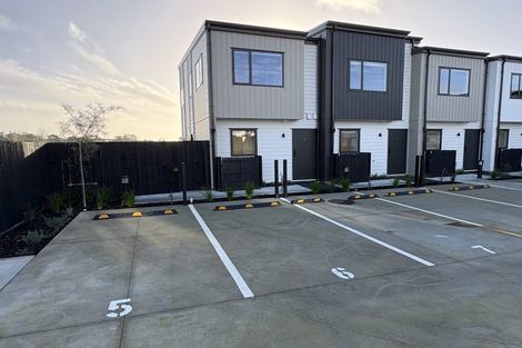 Photo of property in 5/48 Moire Road, Massey, Auckland, 0614