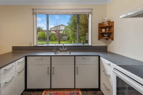 Photo of property in 22 Oxford Street, Holmes Hill, Oamaru, 9401