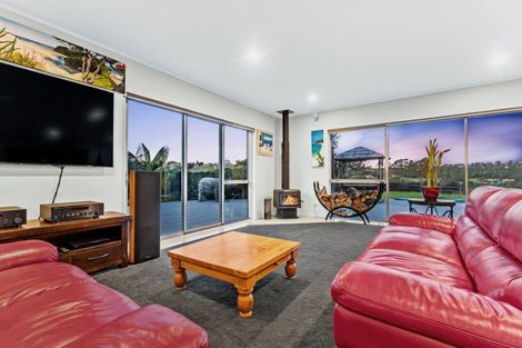 Photo of property in 189 Point View Drive, East Tamaki Heights, Auckland, 2016