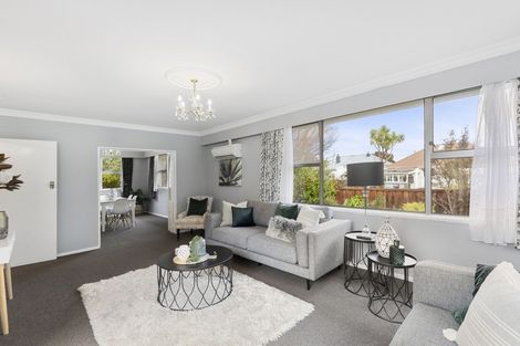 Photo of property in 52a Queens Grove, Hutt Central, Lower Hutt, 5010