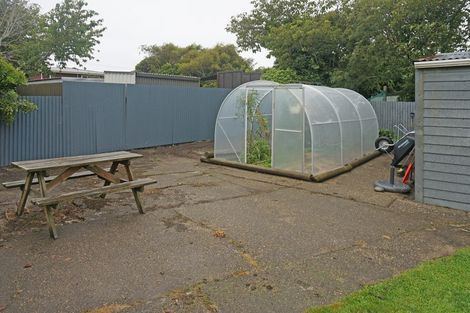 Photo of property in 12 Holloway Street, Waikiwi, Invercargill, 9810