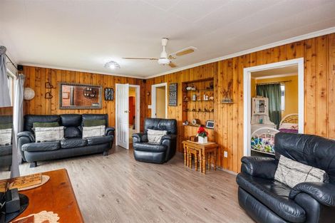 Photo of property in 103 Tutaenui Road, Marton, 4710