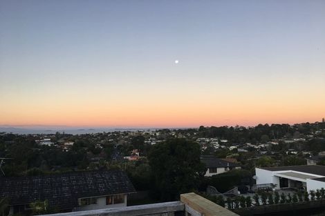 Photo of property in 154 Weatherly Road, Torbay, Auckland, 0630