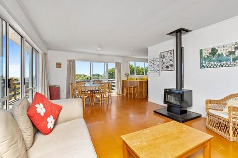 Photo of property in 57 Blue Pacific Parade, Riversdale Beach, Masterton, 5872