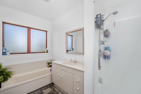 Photo of property in 2/13 Kurupae Road, Hilltop, Taupo, 3330