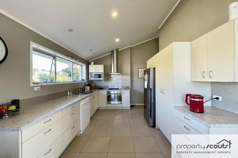 Photo of property in 12 Te Ngaere Place, Merrilands, New Plymouth, 4312