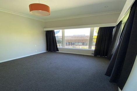 Photo of property in 62 Kelburn Parade, Kelburn, Wellington, 6012