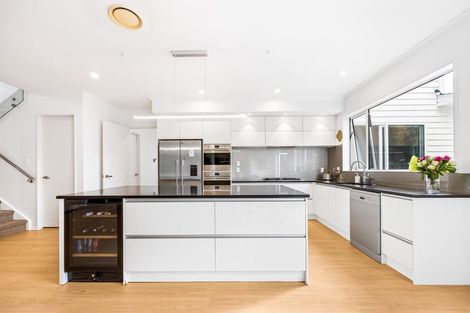 Photo of property in 44 Boocock Crescent, Orewa, 0931