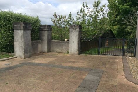 Photo of property in 87 Tawa Road, Kumeu, 0891