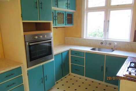 Photo of property in 11 Aranoni Street, Island Bay, Wellington, 6023