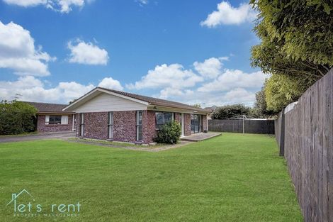Photo of property in 2/21 Booker Place, Weymouth, Auckland, 2103