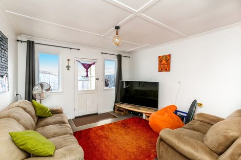 Photo of property in 14/2 Karamu Street, Strandon, New Plymouth, 4312