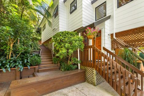 Photo of property in 2/19 Valley Road, Browns Bay, Auckland, 0630