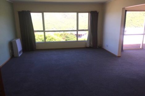 Photo of property in 6 Kapil Grove, Khandallah, Wellington, 6035