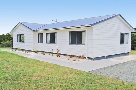 Photo of property in 255 Gibbons Road, Kaiwaka, 0573
