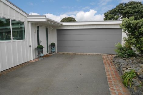 Photo of property in 46 Ngapaki Street, Waikanae Beach, Waikanae, 5036