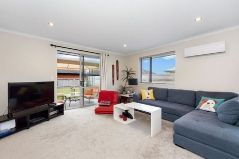 Photo of property in 55 Shrule Place, Huntington, Hamilton, 3210