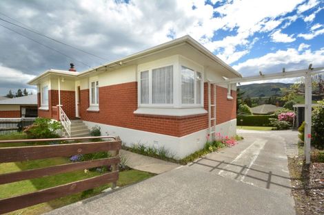 Photo of property in 225 Pine Hill Road, Dalmore, Dunedin, 9010