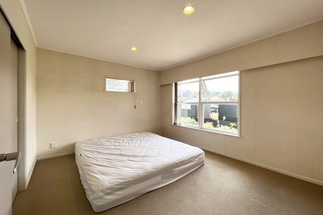 Photo of property in 2/66 Bentley Avenue, Glenfield, Auckland, 0629
