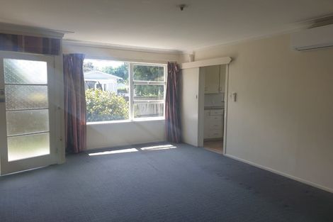 Photo of property in 2/17a Kitchener Road, Sandringham, Auckland, 1025
