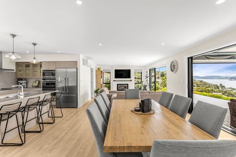 Photo of property in 53 Centennial Drive, Whitianga, 3510