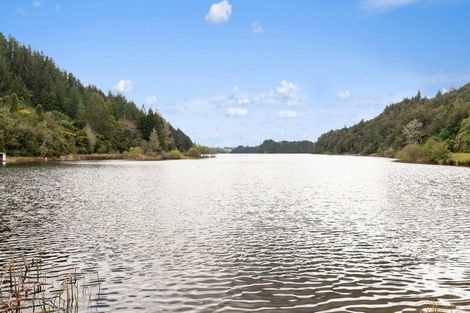 Photo of property in 9 Tumai Road, Lake Rotoma, Rotorua, 3074