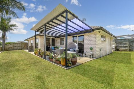 Photo of property in 208 Ballintoy Park Drive, Welcome Bay, Tauranga, 3175
