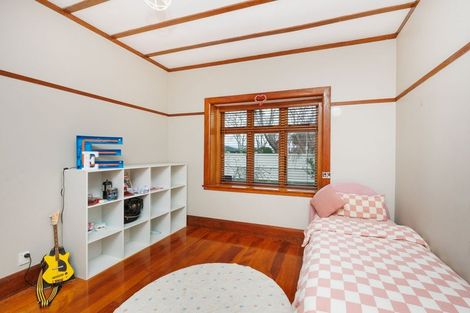 Photo of property in 14 Rangitane Street, Palmerston North, 4414