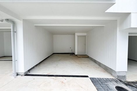 Photo of property in 17/9 Aeroview Drive, Beach Haven, Auckland, 0626