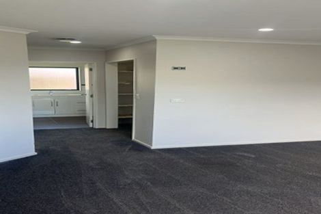 Photo of property in 16 Lamia Place, The Gardens, Auckland, 2105