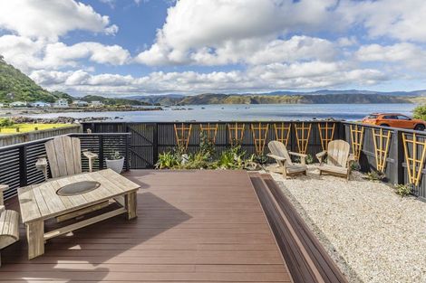Photo of property in 118 Breaker Bay Road, Breaker Bay, Wellington, 6022