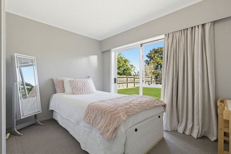 Photo of property in 2 Awatea Terrace, Lynmore, Rotorua, 3010