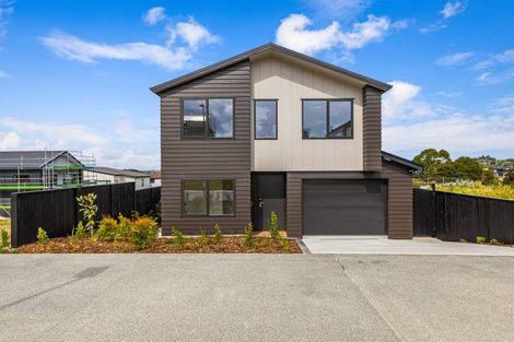 Photo of property in 5 Makumaku Place, Long Bay, Auckland, 0630