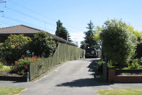 Photo of property in 6 Algie Place Avonhead Christchurch City