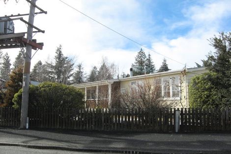Photo of property in 35 Jollie Road, Twizel, 7901