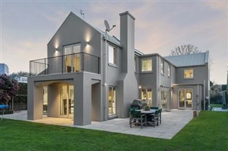 Photo of property in 20 Thornycroft Street, Fendalton, Christchurch, 8052