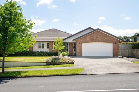 Photo of property in 52 Magellan Rise, Flagstaff, Hamilton, 3210