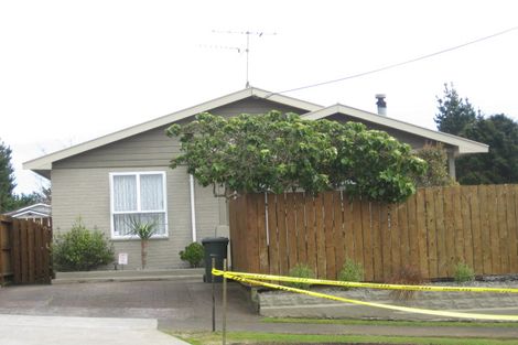 Photo of property in 92 Pioneer Road, Moturoa, New Plymouth, 4310