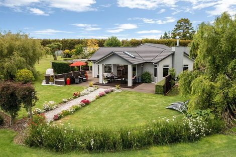 Photo of property in 139 Richmond Road, Brixton, New Plymouth, 4373