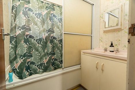 Photo of property in 53 Ogle Crescent, Te Kamo, Whangarei, 0112