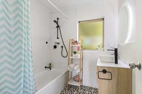 Photo of property in 9 Totara Terrace, Huntly, 3700