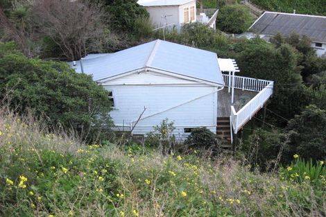 Photo of property in 121 Duncan Terrace, Kilbirnie, Wellington, 6022