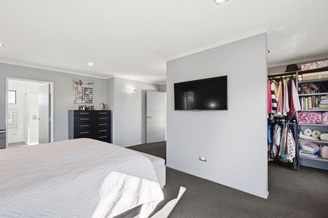 Photo of property in 13 Raymond Place, West Melton, 7618
