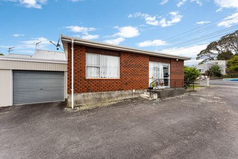 Photo of property in 3/127 Lemon Street, New Plymouth, 4312
