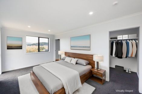 Photo of property in 54 Sardinia Grove, Fitzherbert, Palmerston North, 4410