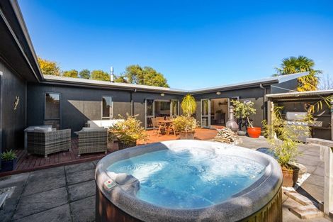 Photo of property in 399 Tukapa Street, Hurdon, New Plymouth, 4310