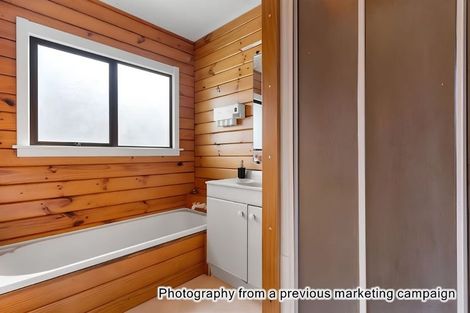 Photo of property in 185 Carnoustie Drive, Wattle Downs, Auckland, 2103